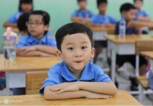 Tiếng Anh sẽ thành môn bắt buộc từ lớp 1